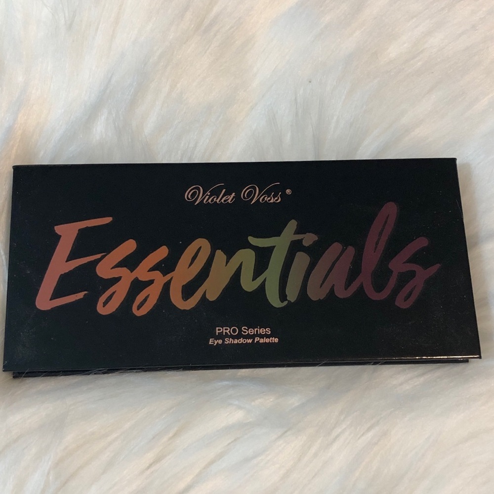 VIOLET VOSS - ESSENTIALS -EYESHADOW PALETTE 10 PAN